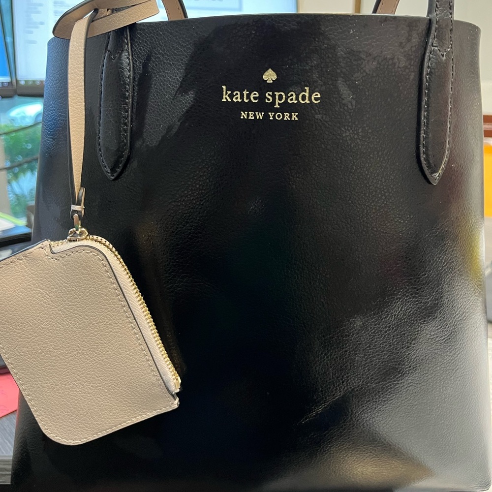 Brand New Reversible Kate Spade Tote used once beautiful Taupe and Black